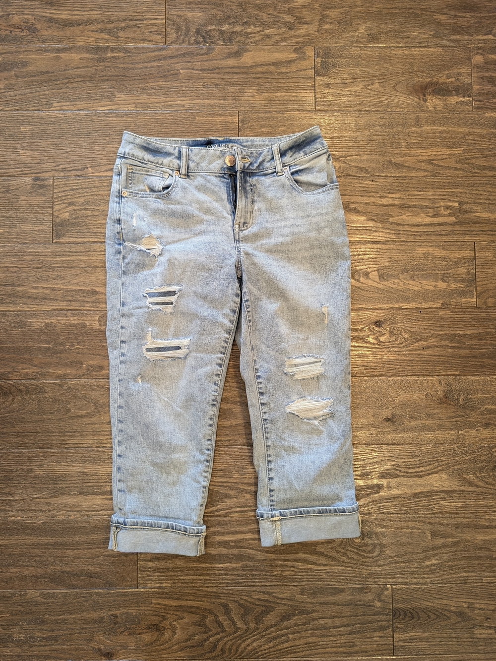 Light Blue Distressed Women's Jeans - Casual Rolled Hem